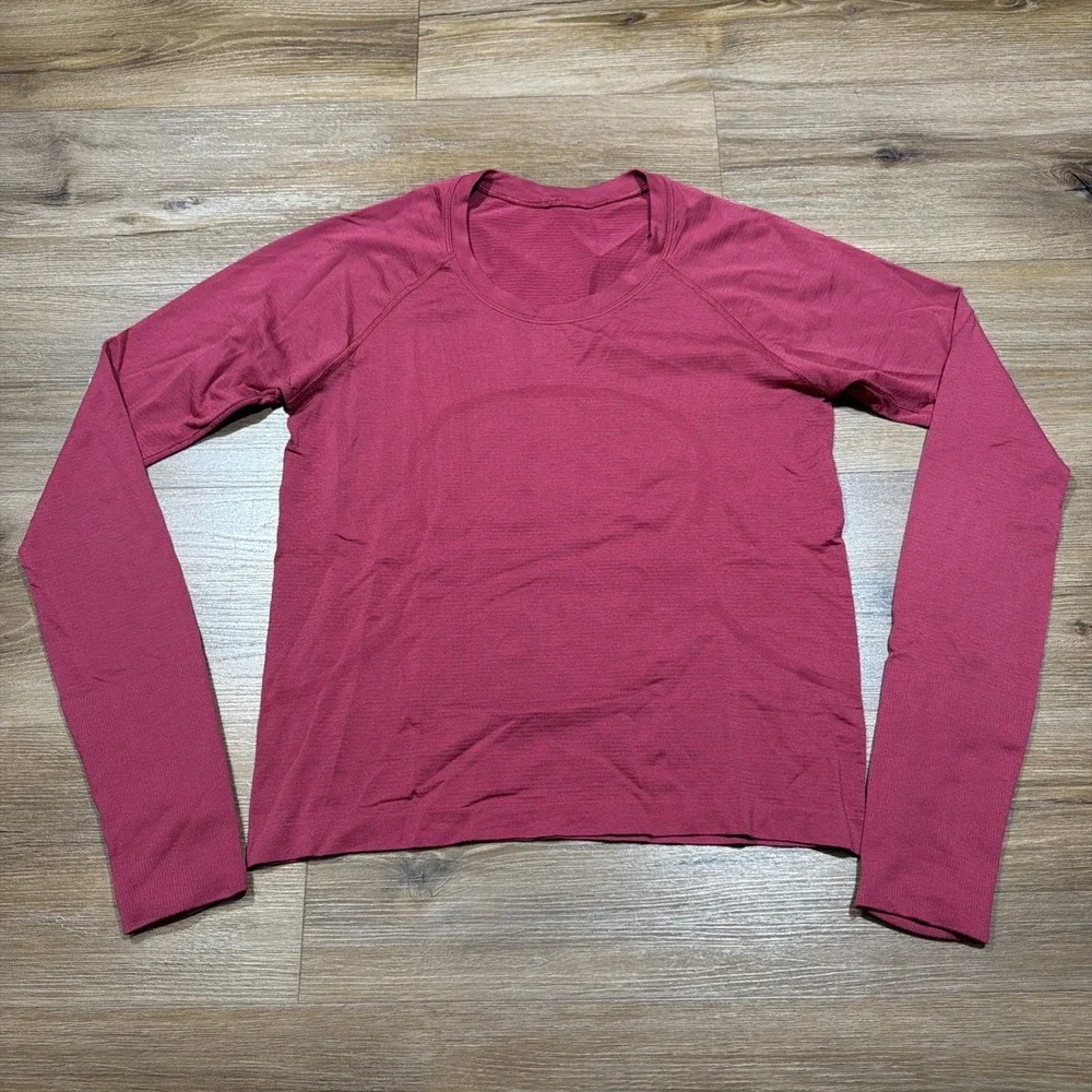 Lululemon Size 8 Swiftly Tech 2.0 Race Length Long Sleeve Magenta Yoga Athletic